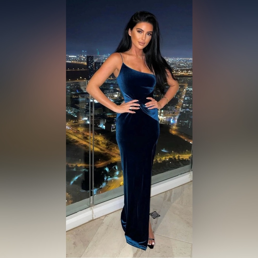 Nookie Deep Blue Velvet One-Shoulder Dress